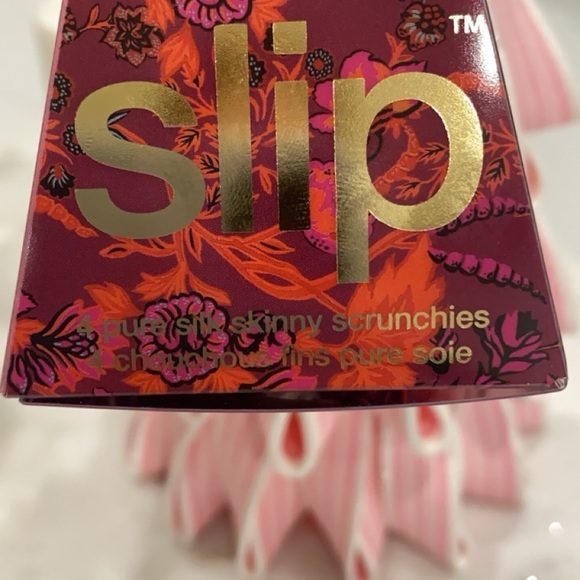 Slip Pure Silk Skinny Scrunchies Ornament - Picture 2 of 10
